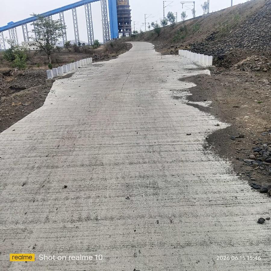 PQC concrete road with silo